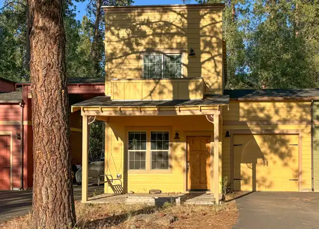 Property at 364 S Oak St, Sisters, OR, 97759, 3 beds, 2 baths, [object Object]