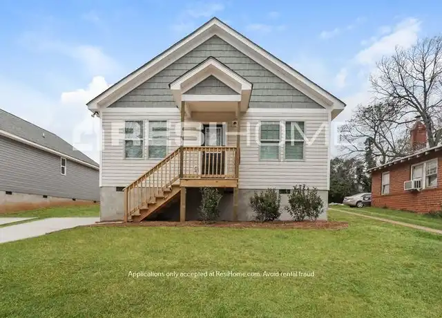 Property at 144 Woodlawn Dr, Statesville, NC, 28677, 3 beds, 2 baths, [object Object]