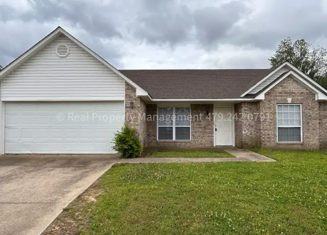 Property at 320 Chateau Dr, Fort Smith, AR, 72908, 3 beds, 2 baths, [object Object]