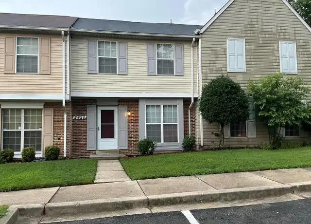 Property at 2420 Rosecroft Ct, Oxon Hill, MD, 20745, 3 beds, 1.5 baths, [object Object]