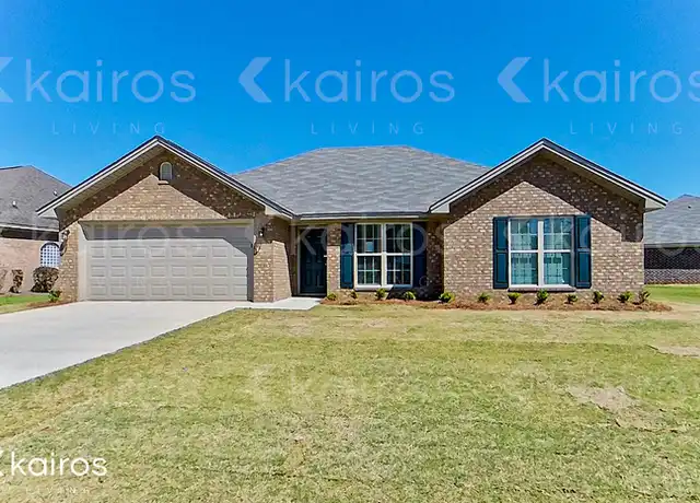 Property at 39 Charleston Dr, Elmore, AL, 36025, 4 beds, 2 baths, [object Object]