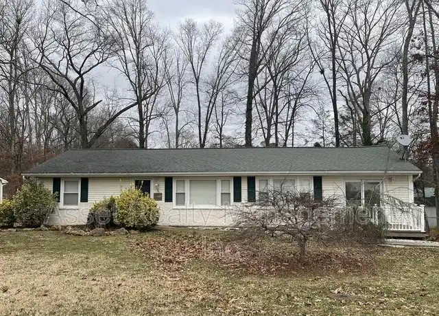 Property at 5707 Scenic Ridge Rd, Knoxville, TN, 37912, 3 beds, 2 baths, [object Object]
