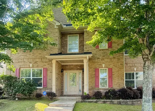 Property at 9 Madrid Ave, Newnan, GA, 30263, 5 beds, 3 baths, [object Object]