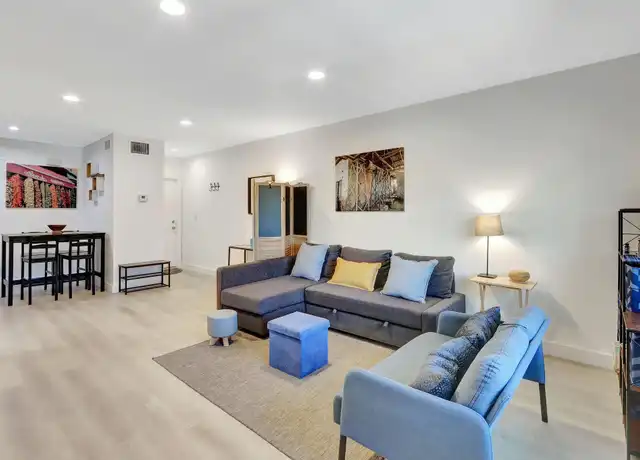Property at 2426 SE 17th St #305, Fort Lauderdale, FL, 33316, 1 bed, 1 bath, [object Object]