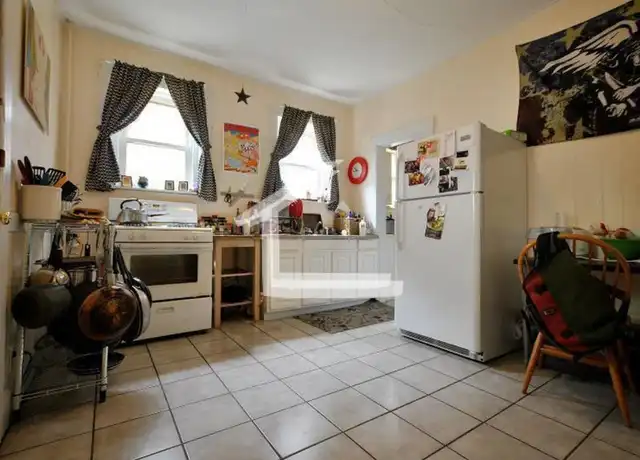 Property at 61 Royal St, Allston, MA, 02134, 3 beds, 1 bath, [object Object]