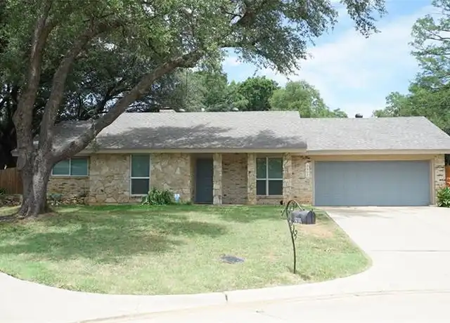 Property at 2902 Stratford Ct, Arlington, TX, 76015, 4 beds, 1.5 baths, [object Object]