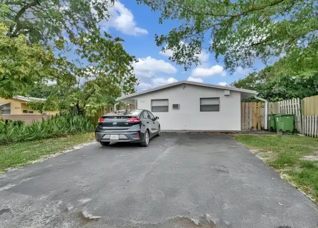 Property at 1808 SW 20th St Unit 2, Fort Lauderdale, FL, 33315, 2 beds, 1 bath, [object Object]