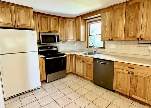 Property at 41 Loomis St #41, Cambridge, MA, 02138, 3 beds, 2 baths, [object Object]