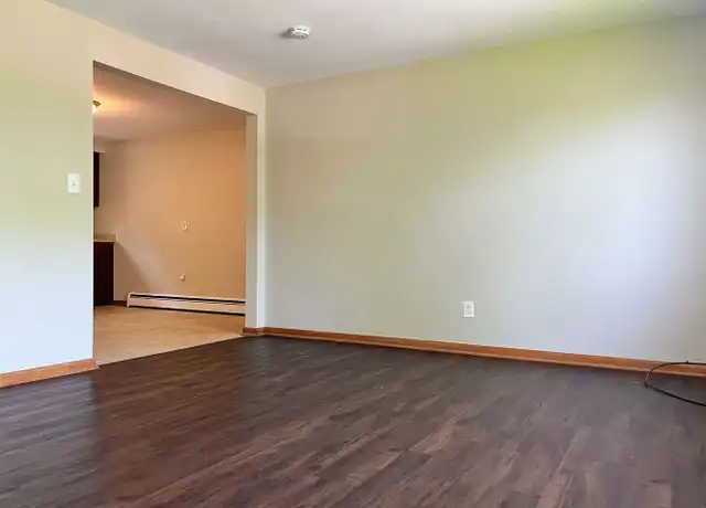 Property at 50 S Union Ter Unit 4, Buffalo, NY, 14221, 2 beds, 1 bath, [object Object]