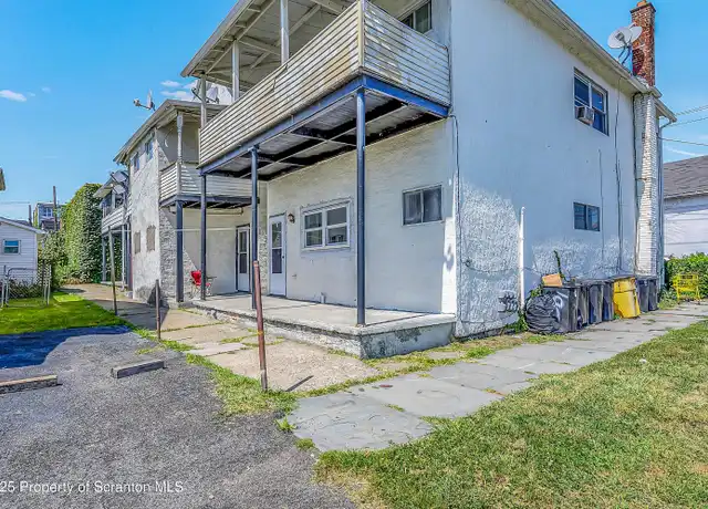 Property at 1001 Washburn St, Scranton, PA, 18504, 1 bed, 1 bath, [object Object]
