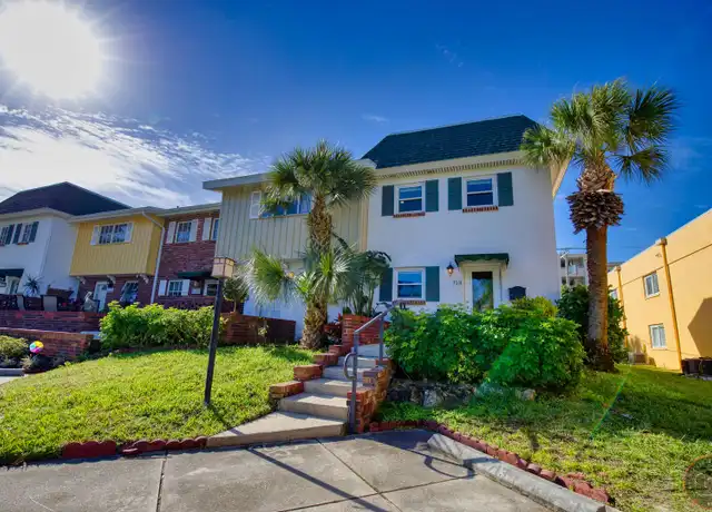 Property at 713 W Venice Ave, Venice, FL, 34285, 2 beds, 1.5 baths, [object Object]