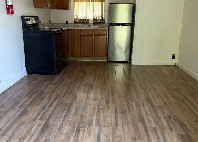 Property at 620 W Central Blvd Unit 2-A 662-A, Coquille, OR, 97423, 1 bed, 1 bath, [object Object]