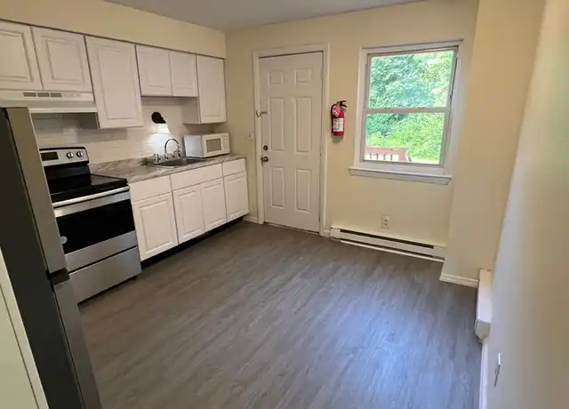 Property at 62 King Cole Rd #12, Hamburg, NJ, 07419, 2 beds, 1 bath, [object Object]