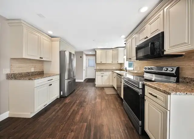 Property at 6 Ellery St, Braintree, MA, 02184, 3 beds, 1.5 baths, [object Object]