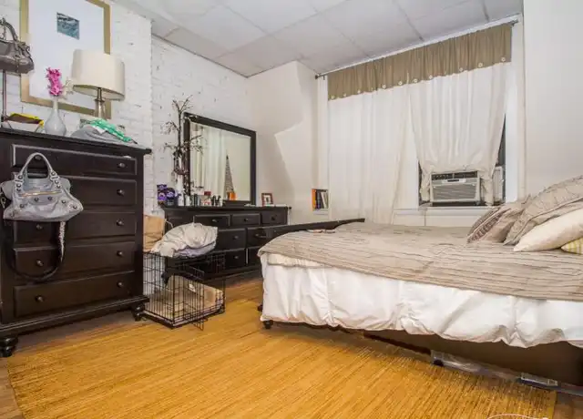 Property at 217 Washington St, Brookline, MA, 02445, 2 beds, 1 bath, [object Object]