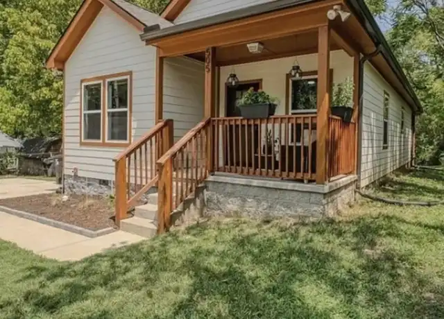 Property at 505 Washington St, Columbia, TN, 38401, 3 beds, 2 baths, [object Object]