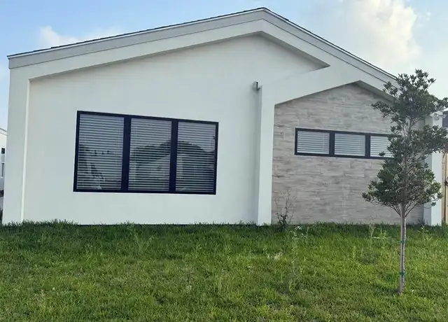 Property at 2701 Brownjay Rd Unit 4, Weslaco, TX, 78596, 3 beds, 2 baths, [object Object]