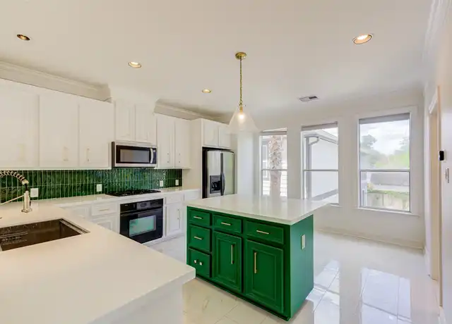 Property at 1413 Michigan St, Houston, TX, 77006, 3 beds, 3.5 baths, [object Object]