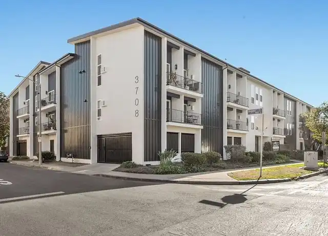 Property at w3708 - 3708 Watseka Ave, Los Angeles, CA, 90034, 0 beds, 1 bath, [object Object]