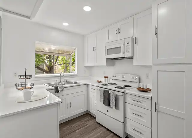 Property at Hollywood Park - 2404 Fairmount Ave, San Diego, CA, 92105, 1 bed, 1 bath, [object Object]