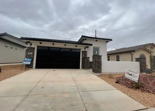 Property at 182 W Camino Borde, Washington, UT, 84780, 3 beds, 2 baths, [object Object]