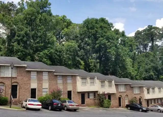 Property at 1958 Clinton Rd, Macon, GA, 31211, 2 beds, 1.5 baths, [object Object]