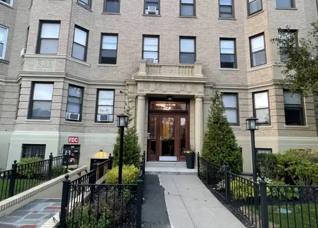 Property at 81 Park Dr Unit A, Boston, MA, 02215, 2 beds, 1 bath, [object Object]