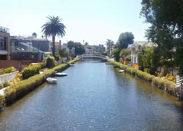 Property at 408 S Venice Blvd Unit 216, Venice, CA, 90291, 1 bed, 1 bath, [object Object]