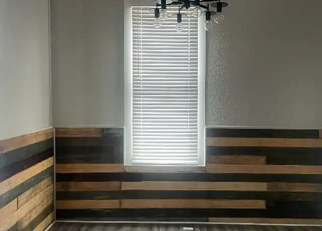 Property at 201 N Main St Unit C, Elgin, TX, 78621, 1 bed, 1 bath, [object Object]