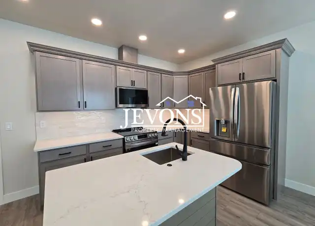 Property at 413 S 97th Ave Unit 3, Yakima, WA, 98908, 3 beds, 2.5 baths, [object Object]