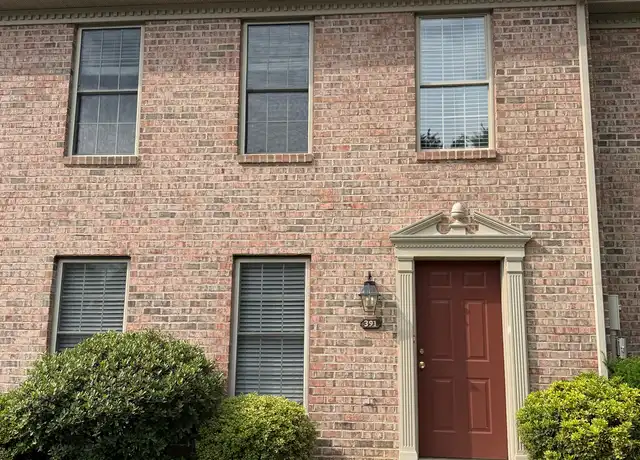 Property at 391 Stonehedge Ln Unit 1, Mechanicsburg, PA, 17055, 3 beds, 2.5 baths, [object Object]