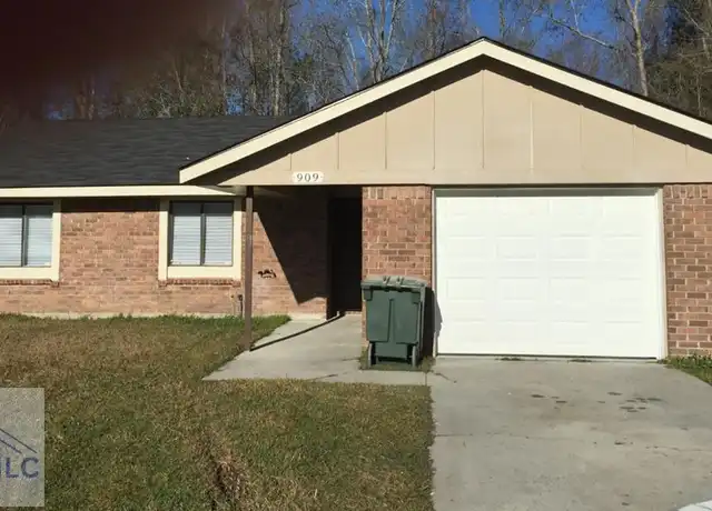 Property at 909 Copeland Dr, Hinesville, GA, 31313, 3 beds, 2 baths, [object Object]