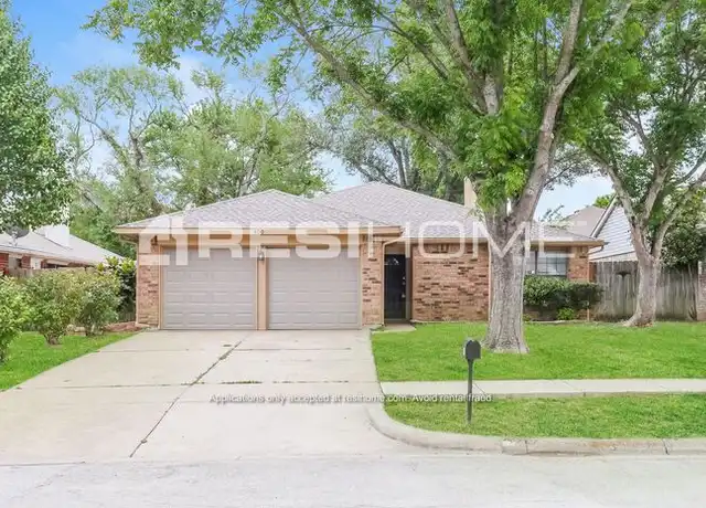 Property at 400 Angelina Dr, Arlington, TX, 76018, 3 beds, 2 baths, [object Object]