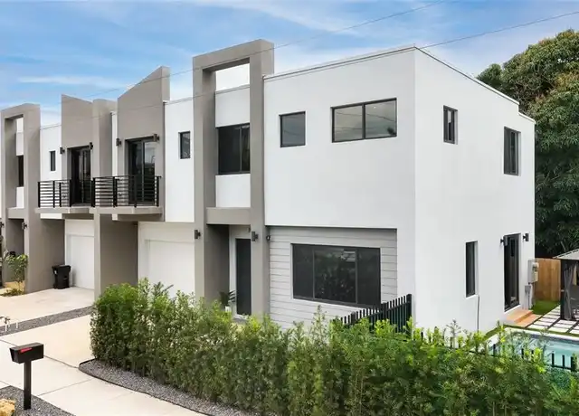 Property at 704 SW 7th St, Fort Lauderdale, FL, 33315, 4 beds, 3.5 baths, [object Object]