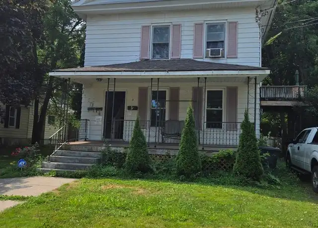 Property at 3 Adams St Apt 3, Auburn, NY, 13021, 3 beds, 1 bath, [object Object]
