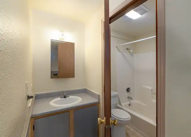 Property at 4262 8th Ave NE Unit 26, Seattle, WA, 98105, 2 beds, 1 bath, [object Object]