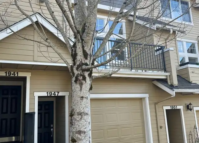 Property at 1947 NE Killian Ln, Issaquah, WA, 98029, 2 beds, 2.5 baths, [object Object]