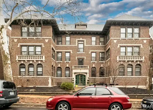 Property at 6330 S Rosebury Ave, Clayton, MO, 63105, 3 beds, 2 baths, [object Object]