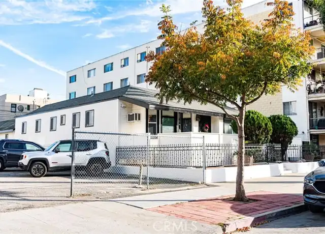 Property at 240 Linden Ave Unit A2, Long Beach, CA, 90802, 0 beds, 1 bath, [object Object]