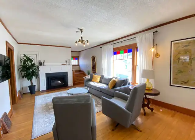 Property at 20 11th Ave NW, Rochester, MN, 55901, 4 beds, 2.5 baths, [object Object]