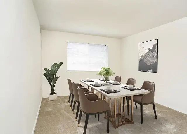 Photo of 25 School Dr, Gaithersburg, MD 20878
