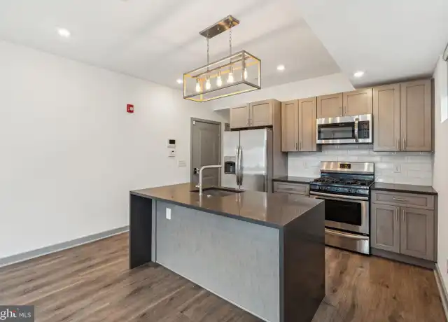 Property at 411 W Berks St Unit 1, Philadelphia, PA, 19122, 3 beds, 3 baths, [object Object]