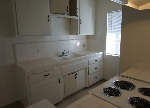 Property at 1745 Redondo Ave Unit 3, Long Beach, CA, 90804, 1 bed, 1 bath, [object Object]