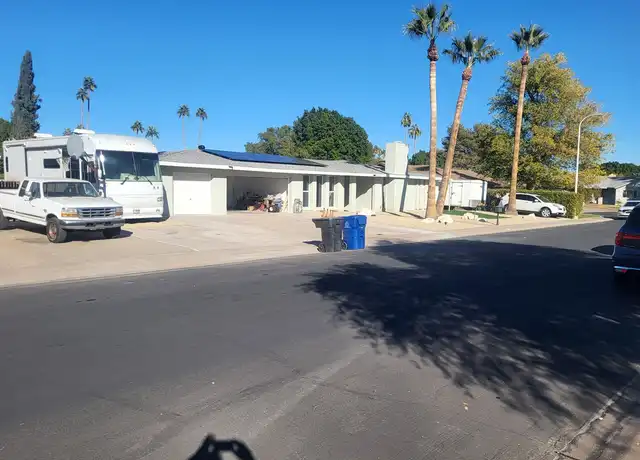 Property at 4532 W Seldon Ln, Glendale, AZ, 85302, 5 beds, 2 baths, [object Object]