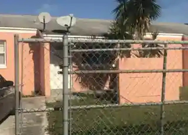 Property at 35 Banneker Ln, Frostproof, FL, 33843, 3 beds, 1 bath, [object Object]