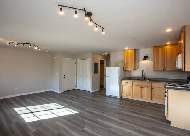 Property at 901 Spruce St Unit D, Sandpoint, ID, 83864, 1 bed, 1 bath, [object Object]