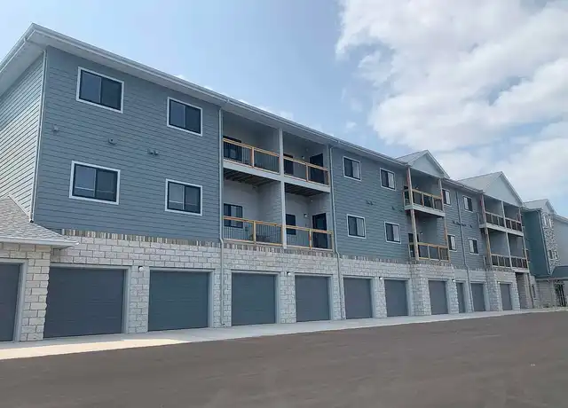 Property at Creekside Heights Apartments, LLC - 3276 Jim St, Rapid City, SD, 57703, 0-2 beds, 1-2 bath, [object Object]
