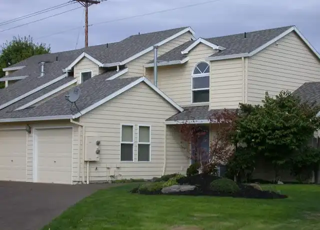 Property at 719 SW Backcourt Pl Unit 719, Aloha, OR, 97003, 3 beds, 2 baths, [object Object]