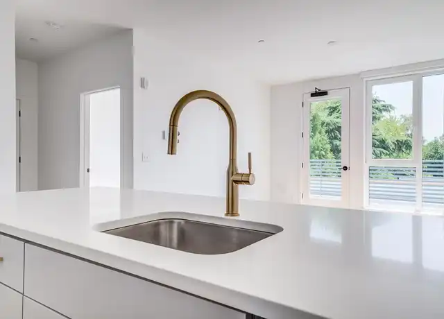 Property at Division 29 - 2510 SE 29th Ave, Portland, OR, 97202, 1 bed, 1 bath, [object Object]
