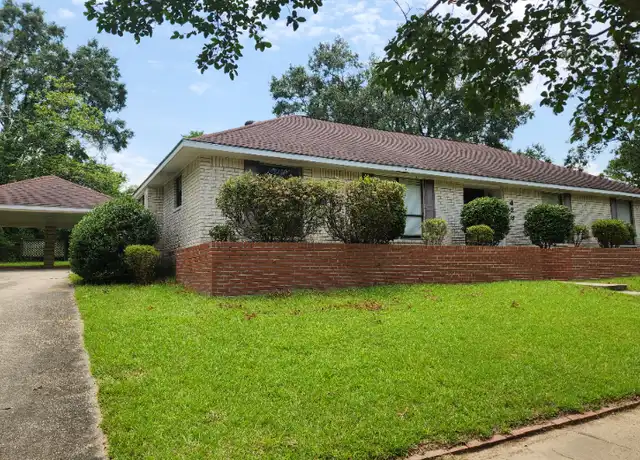 Property at 426 Carriage Way, Baton Rouge, LA, 70808, 4 beds, 2 baths, [object Object]